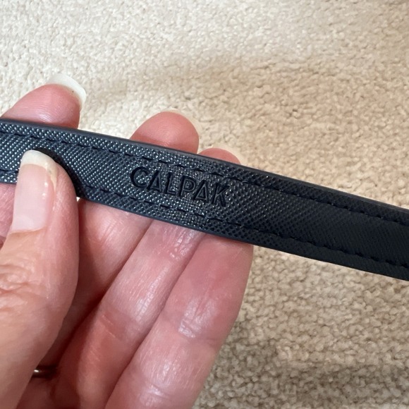 Calpak‎ Navy Faux Leather Crossbody Strap & Faux Fur Top Handle For Wallet - Picture 5 of 5